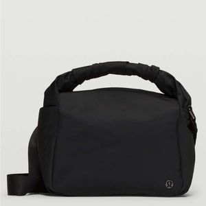Lululemon gathered handle crossbody bag 6L